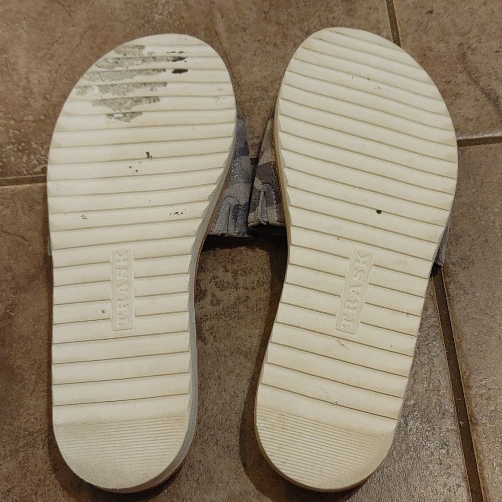 Trask Metallic Camo Slides - Picture 5 of 5